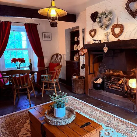 The Buttoned Hearth In Ullswater 度假居 *